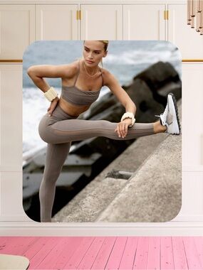 Vuori Smoke Grey Hot Mesh High-Waisted Leggings Size XS VW4054